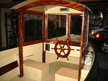 Tubby Tug built by Pat Morrisey: cabin interior