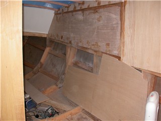Cabin bulkhead starboard 2-05