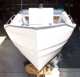 Console Skiff bow view
