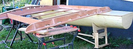 One hull and tray framing