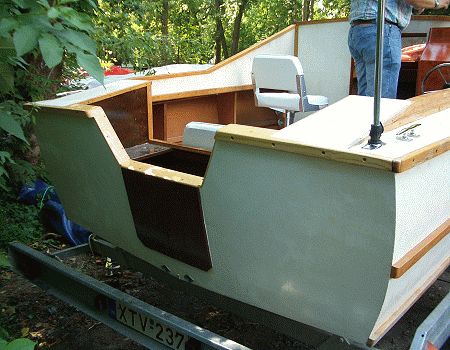 Sea Knight viewed from aft